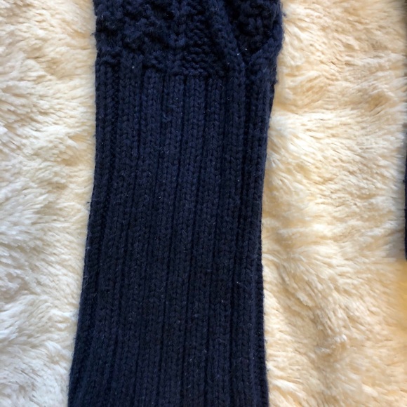 Gap Cable Knit Crewneck Sweater Navy - Picture 5 of 5